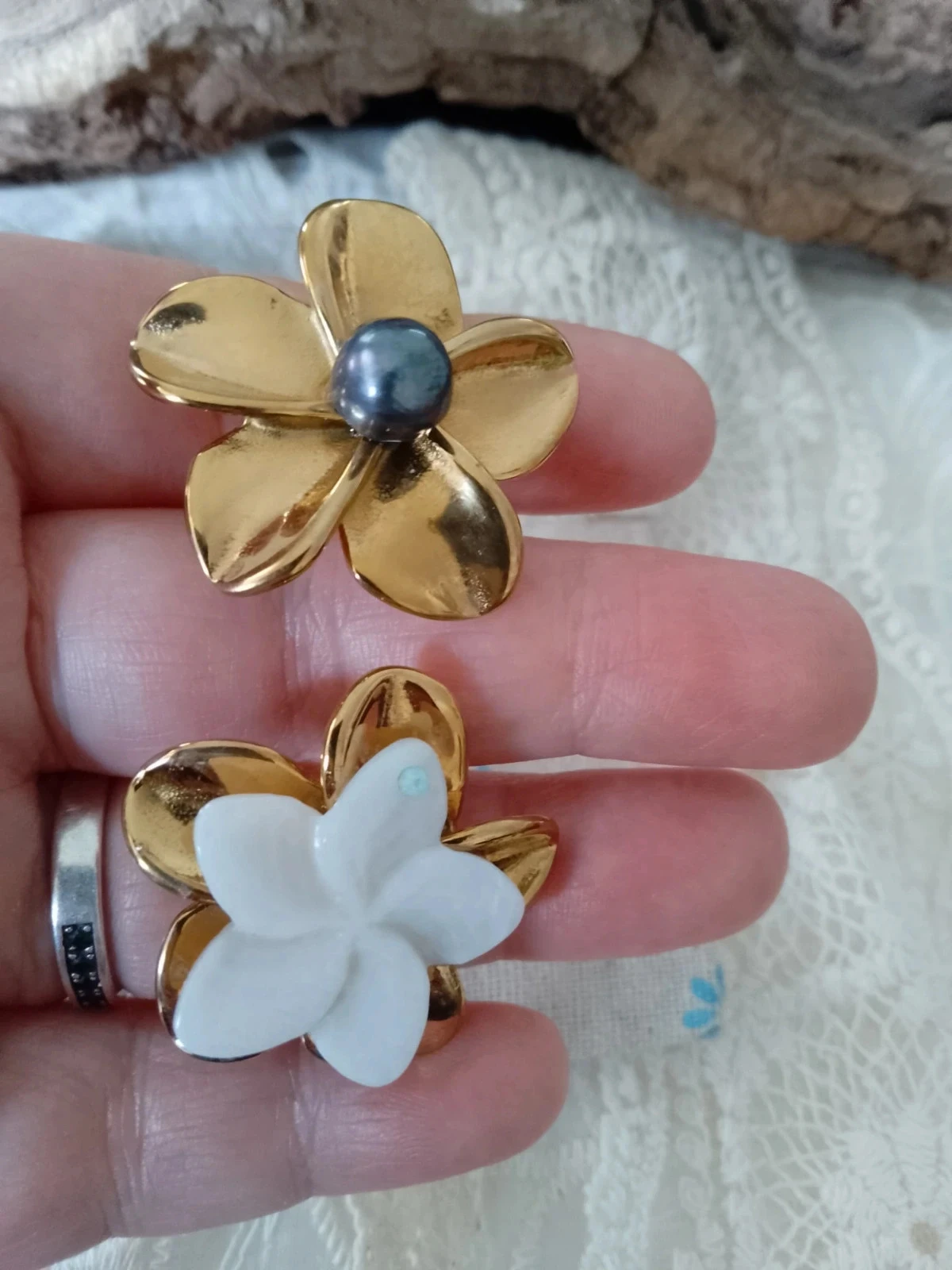 Pulseira boêmia flores das ilhas, nácar branco e pérola de água doce cultivada – photo 5
